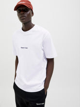 Ladda upp bild till gallerivisning, model_shot-creative