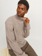 Ladda upp bild till gallerivisning, model_shot-creative