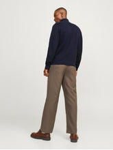 Ladda upp bild till gallerivisning, model_shot-back