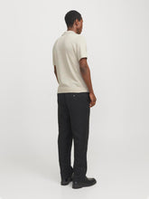 Ladda upp bild till gallerivisning, model_shot-back