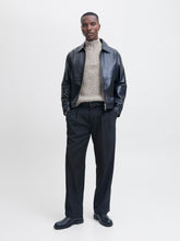 Ladda upp bild till gallerivisning, model_shot-front_full