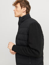 Ladda upp bild till gallerivisning, model_shot-creative