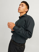 Ladda upp bild till gallerivisning, model_shot-creative