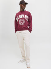 Ladda upp bild till gallerivisning, model_shot-creative