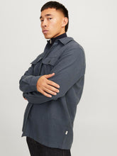 Ladda upp bild till gallerivisning, model_shot-creative