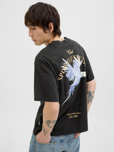 Ladda upp bild till gallerivisning, model_shot-creative