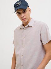 Ladda upp bild till gallerivisning, model_shot-creative
