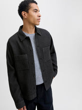 Ladda upp bild till gallerivisning, model_shot-creative