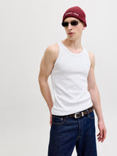 Ladda upp bild till gallerivisning, model_shot-creative