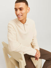 Ladda upp bild till gallerivisning, model_shot-creative