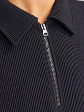 Ladda upp bild till gallerivisning, model_shot-detail