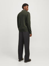 Ladda upp bild till gallerivisning, model_shot-back