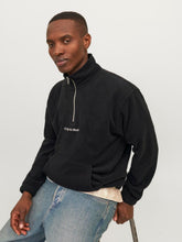 Ladda upp bild till gallerivisning, model_shot-creative