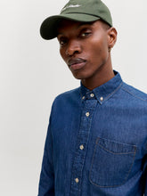 Ladda upp bild till gallerivisning, model_shot-creative