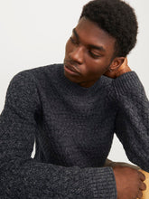 Ladda upp bild till gallerivisning, model_shot-creative