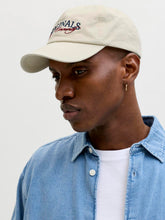 Ladda upp bild till gallerivisning, model_shot-creative