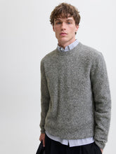 Ladda upp bild till gallerivisning, model_shot-creative