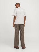 Ladda upp bild till gallerivisning, model_shot-back