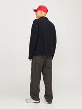 Ladda upp bild till gallerivisning, model_shot-back