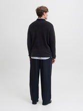 Ladda upp bild till gallerivisning, model_shot-back