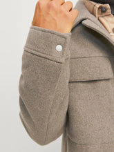 Ladda upp bild till gallerivisning, model_shot-detail
