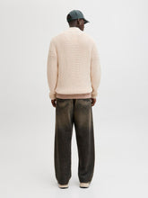 Ladda upp bild till gallerivisning, model_shot-back
