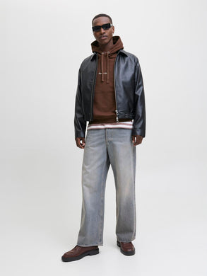 model_shot-front_full