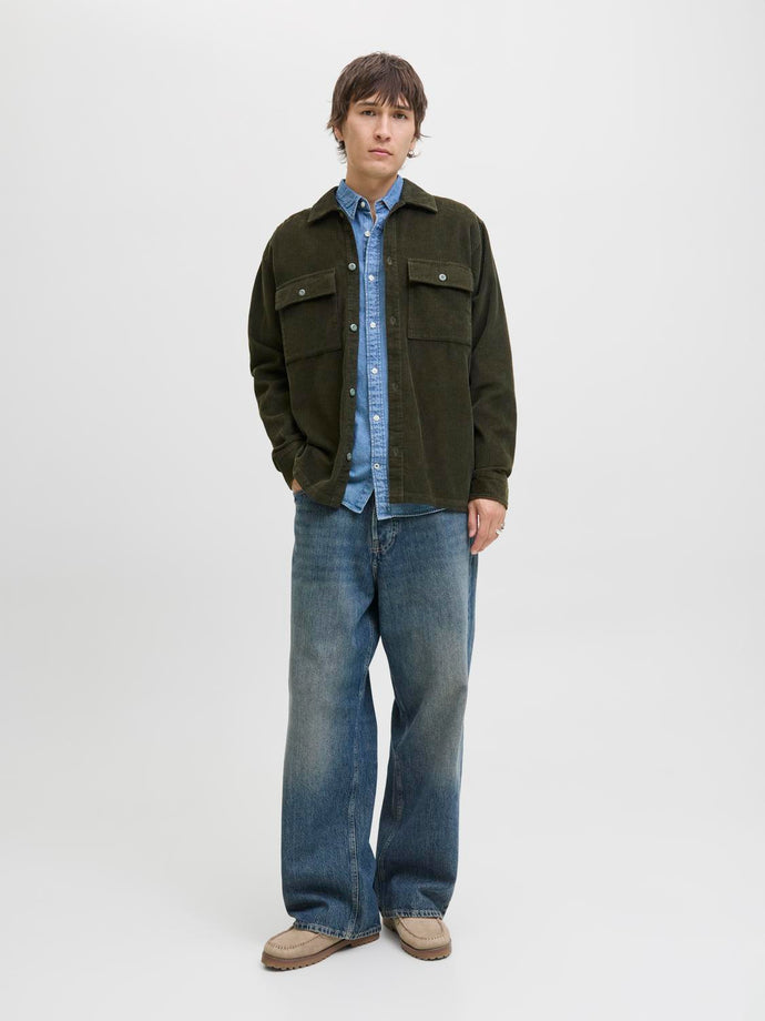 model_shot-front_full