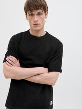 Ladda upp bild till gallerivisning, model_shot-creative
