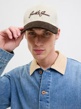 Ladda upp bild till gallerivisning, model_shot-creative

