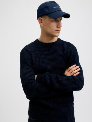 model_shot-front
