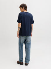Ladda upp bild till gallerivisning, model_shot-back
