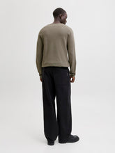 Ladda upp bild till gallerivisning, model_shot-back
