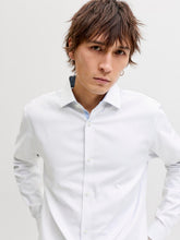 Ladda upp bild till gallerivisning, model_shot-creative
