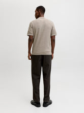 Ladda upp bild till gallerivisning, model_shot-back
