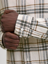 Ladda upp bild till gallerivisning, model_shot-detail
