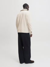 Ladda upp bild till gallerivisning, model_shot-back
