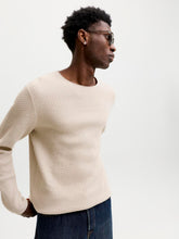 Ladda upp bild till gallerivisning, model_shot-creative
