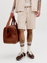 Ladda upp bild till gallerivisning, model_shot-front
