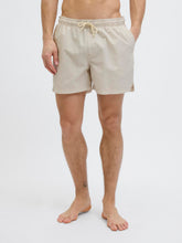 Ladda upp bild till gallerivisning, model_shot-front
