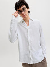 Ladda upp bild till gallerivisning, model_shot-creative
