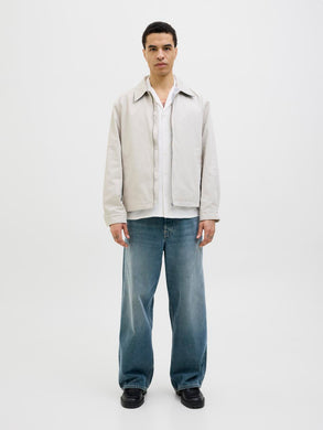 model_shot-front_full