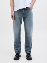 Ladda upp bild till gallerivisning, model_shot-front
