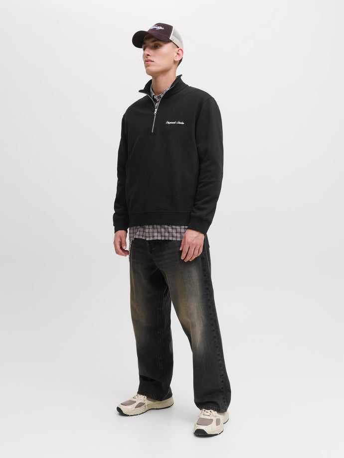 model_shot-front_full