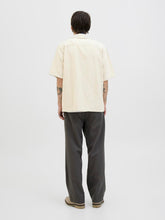 Ladda upp bild till gallerivisning, model_shot-back
