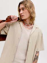 Ladda upp bild till gallerivisning, model_shot-creative
