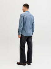 Ladda upp bild till gallerivisning, model_shot-back
