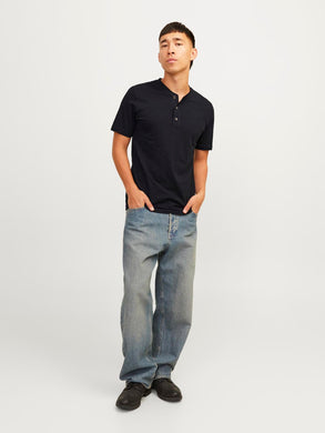 model_shot-front_full