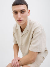 Ladda upp bild till gallerivisning, model_shot-creative
