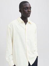 Ladda upp bild till gallerivisning, model_shot-creative
